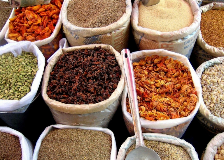 Unravelling the Spice routes of Kerala Shopping, Trails & Stays